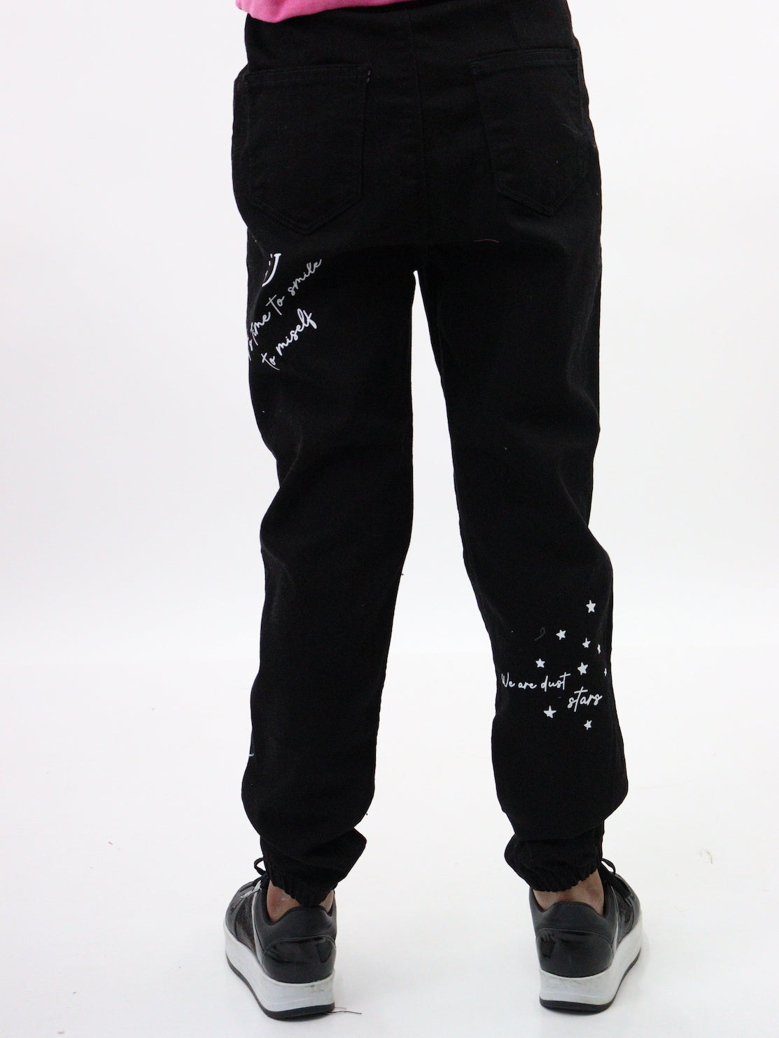 Jogger denim con estampado edición especial