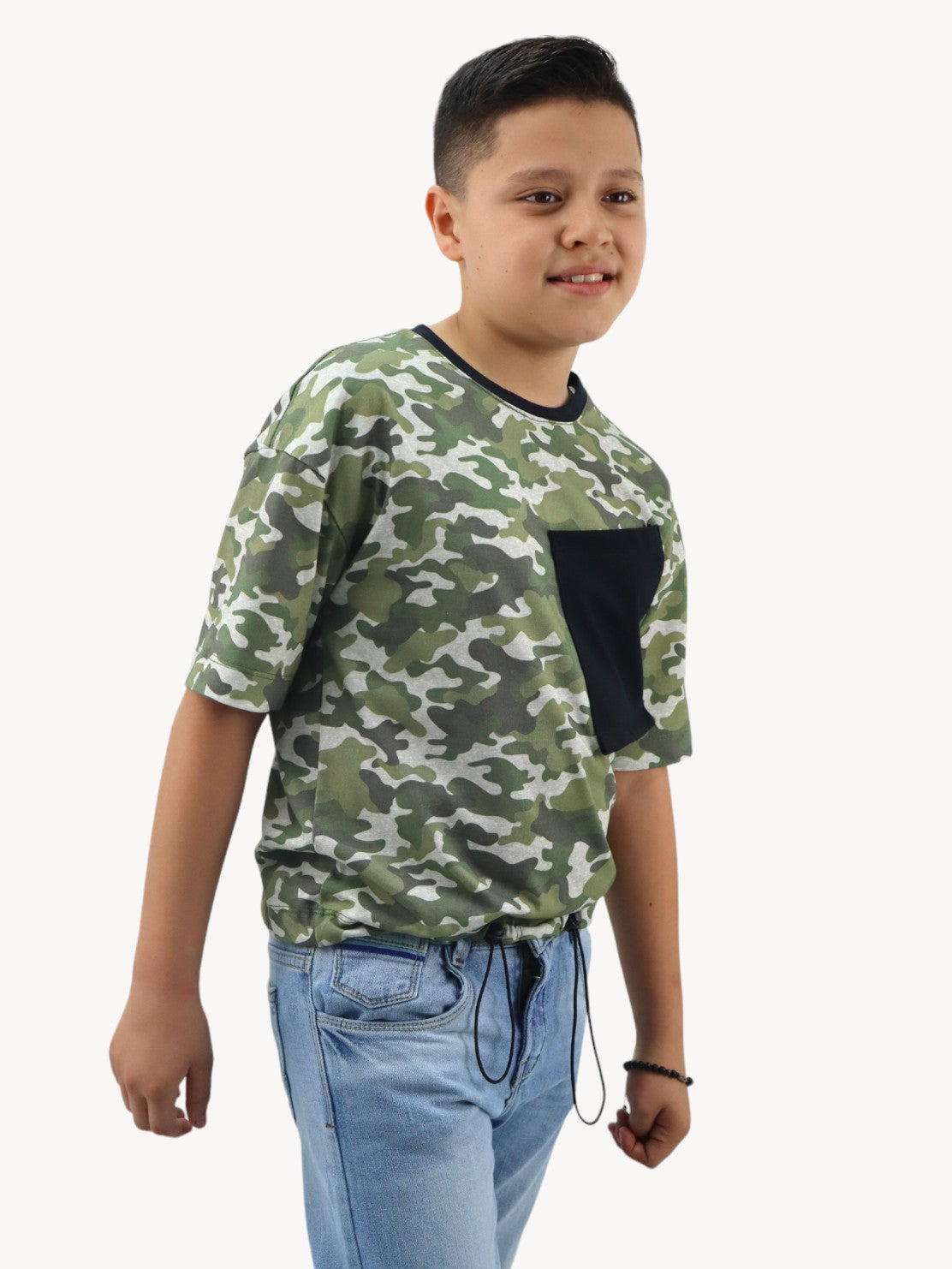 Playera manga corta de camuflaje