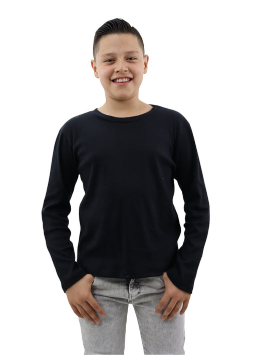 Playera manga larga de color negro