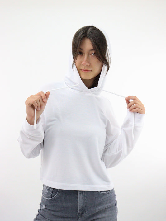 Sudadera con capucha de color blanco