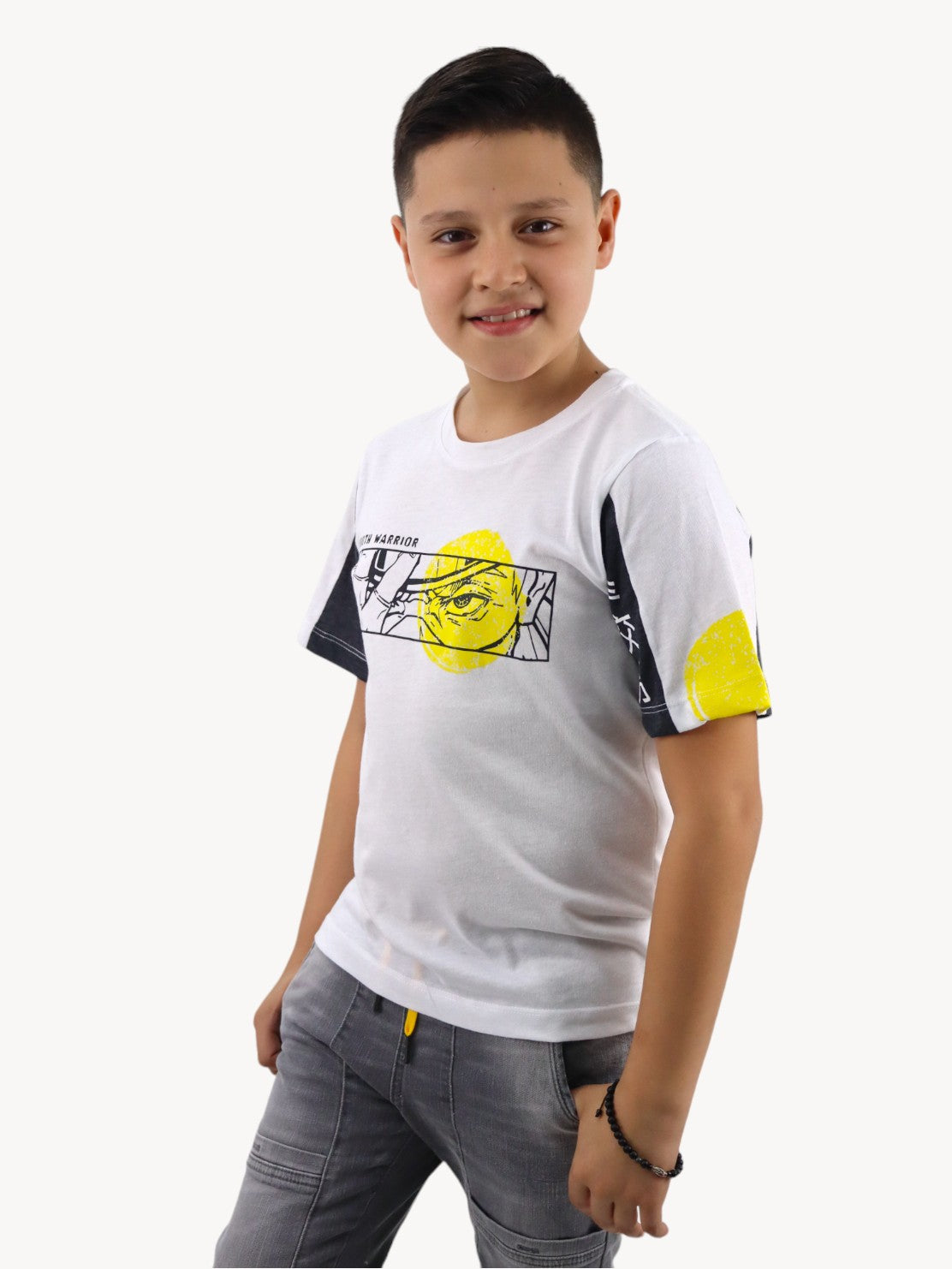 Playera de color combinado con estampado