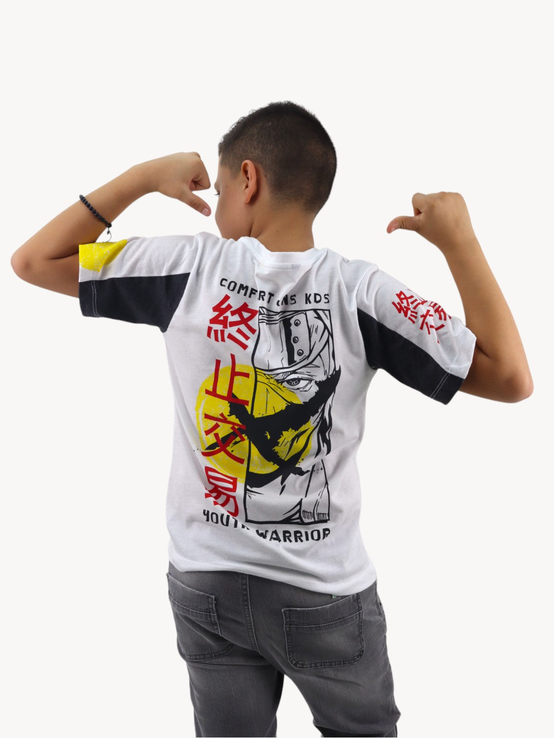 Playera de color combinado con estampado