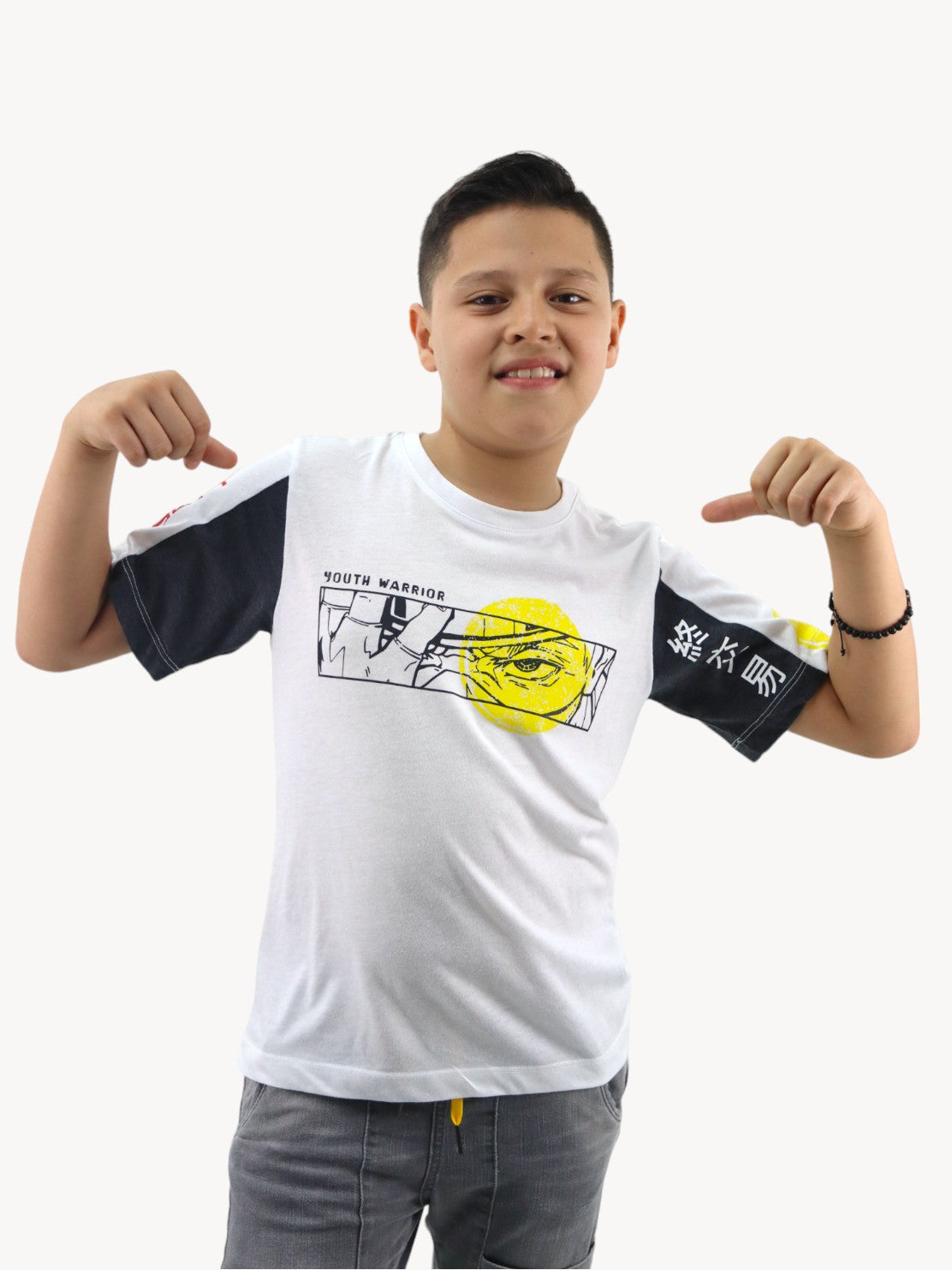 Playera de color combinado con estampado