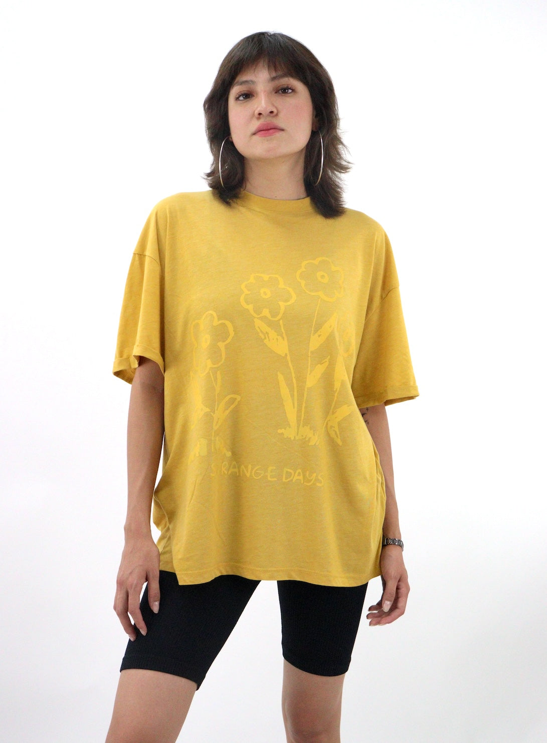 Playera oversize con estampado floral