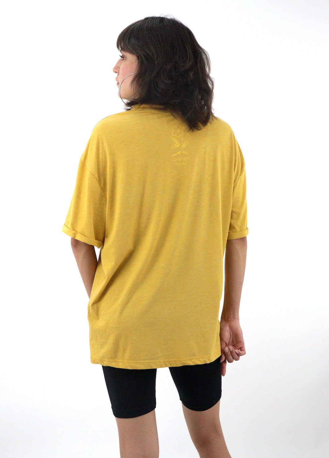 Playera oversize con estampado floral