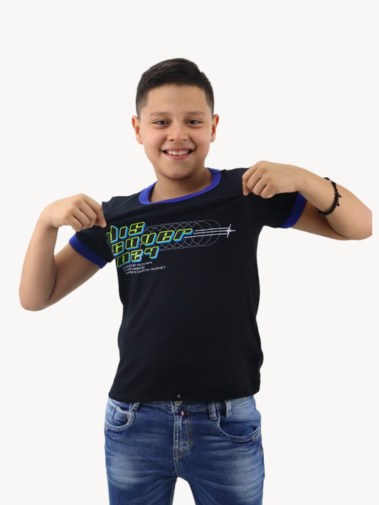Playera de color combinado con estampado