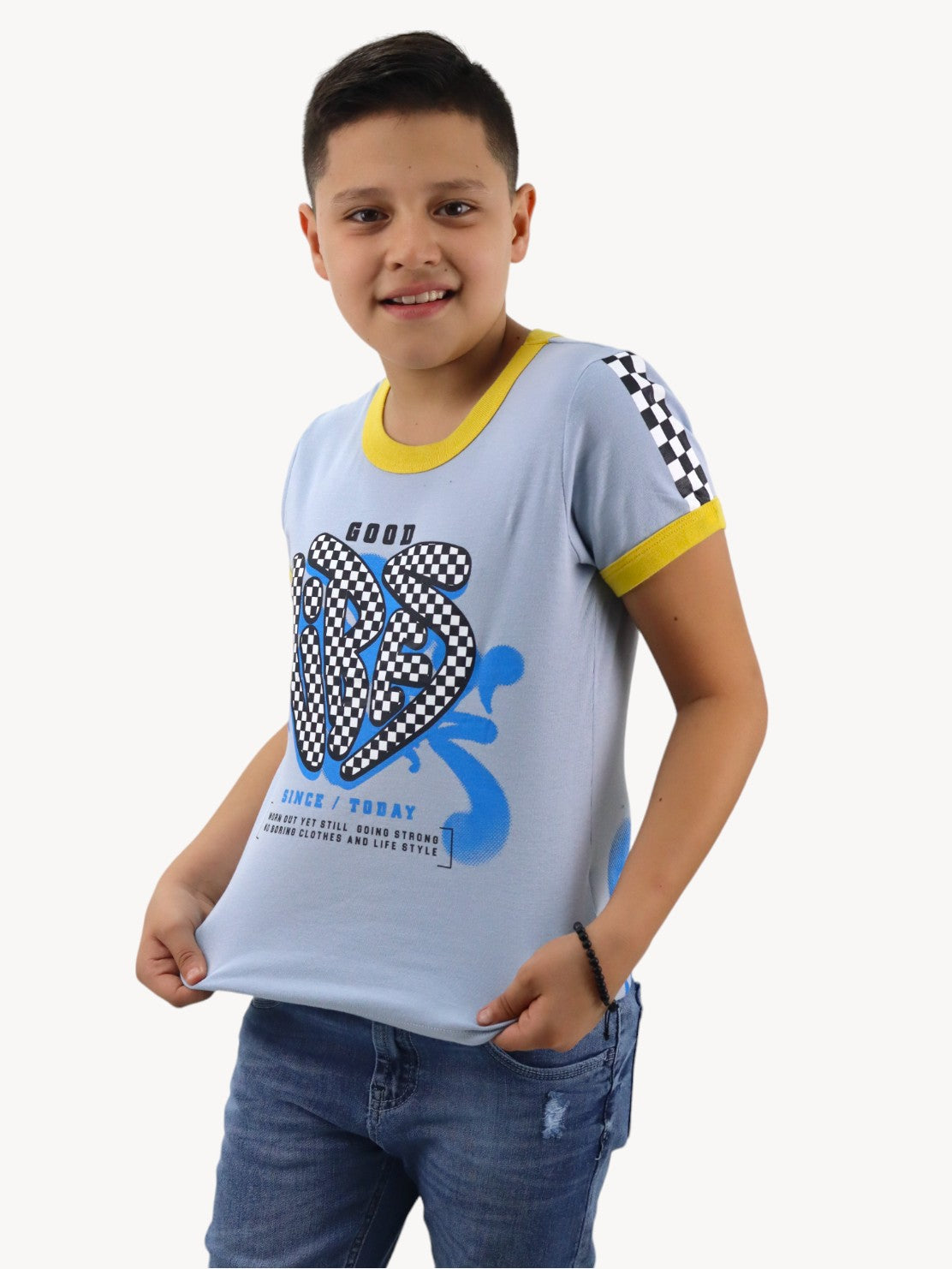 Playera multicolor con estampado