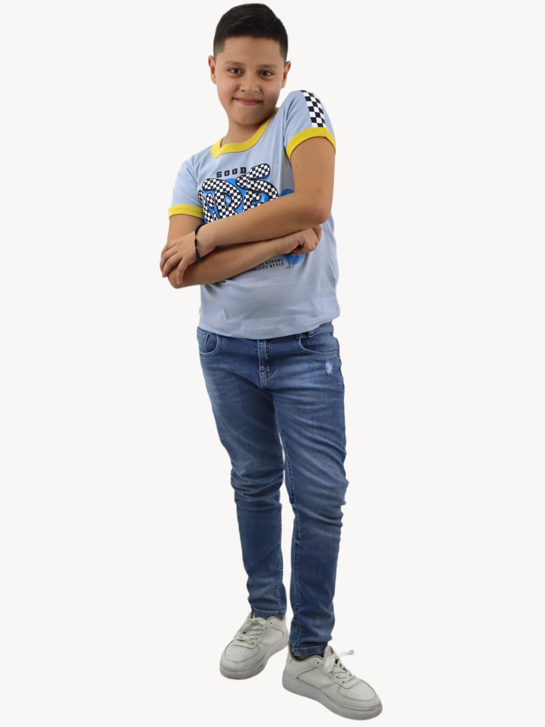 Jeans skinny de color azul con destrucción