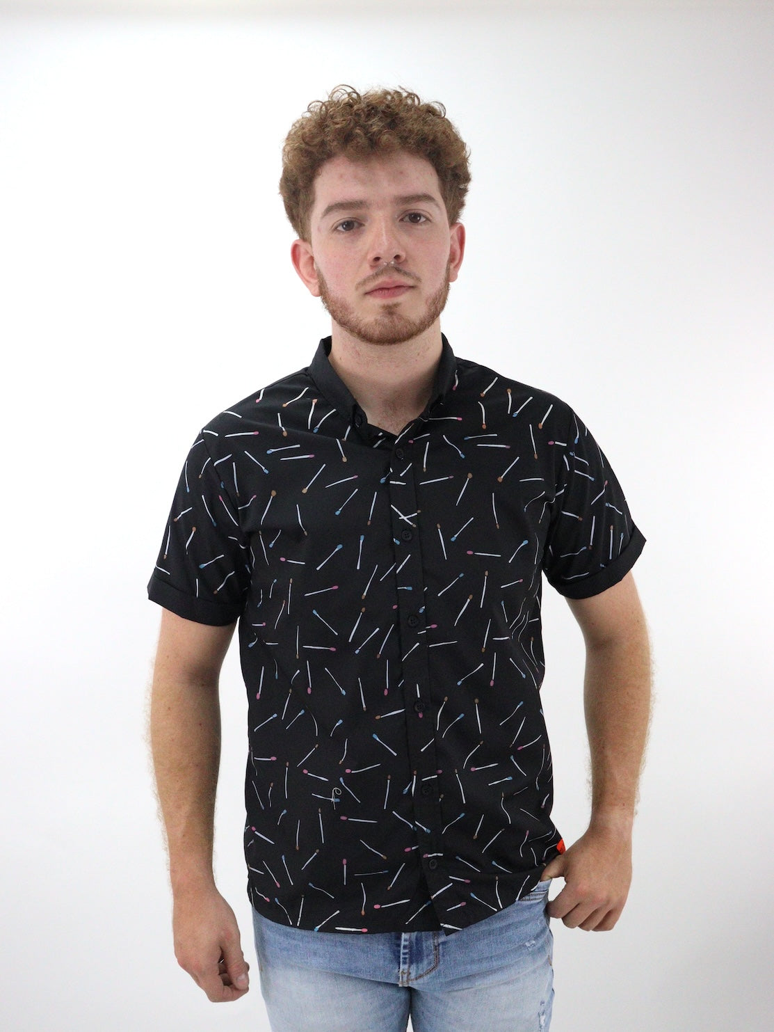 Camisa manga corta con print de cerillos