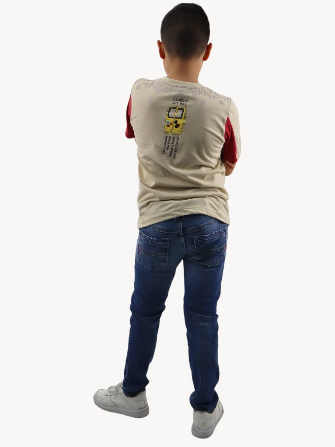 Jeans slim azul deslavado con destrucción