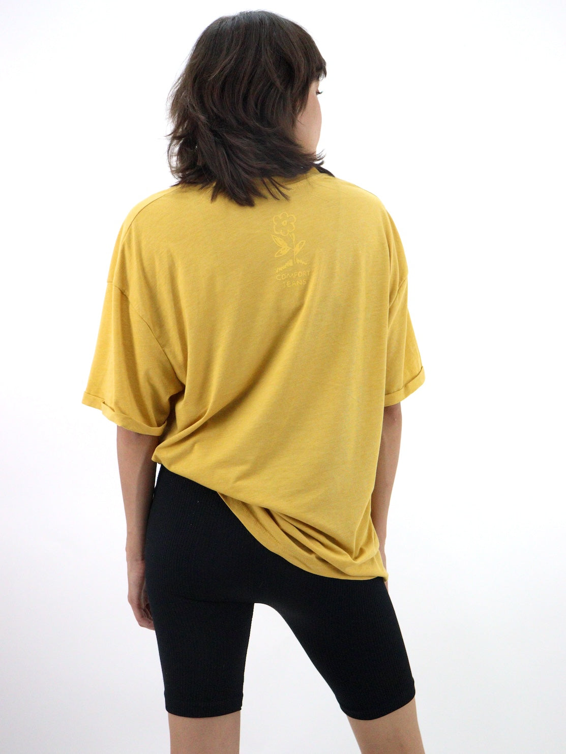 Playera oversize con estampado floral