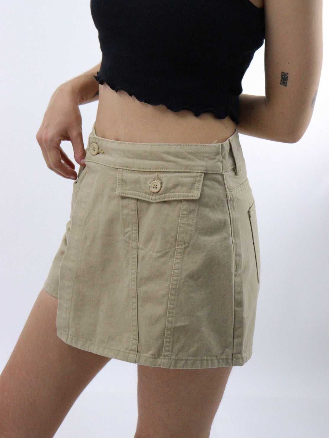 Short-falda de color khaki