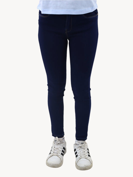 Jeans skinny de color azul oscuro