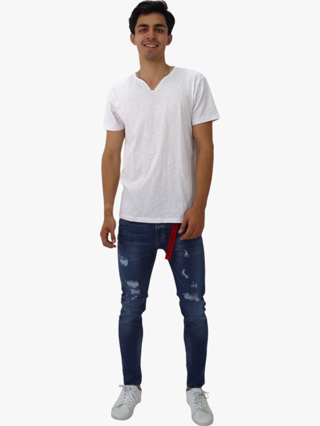 Jeans skinny azul con destrucción