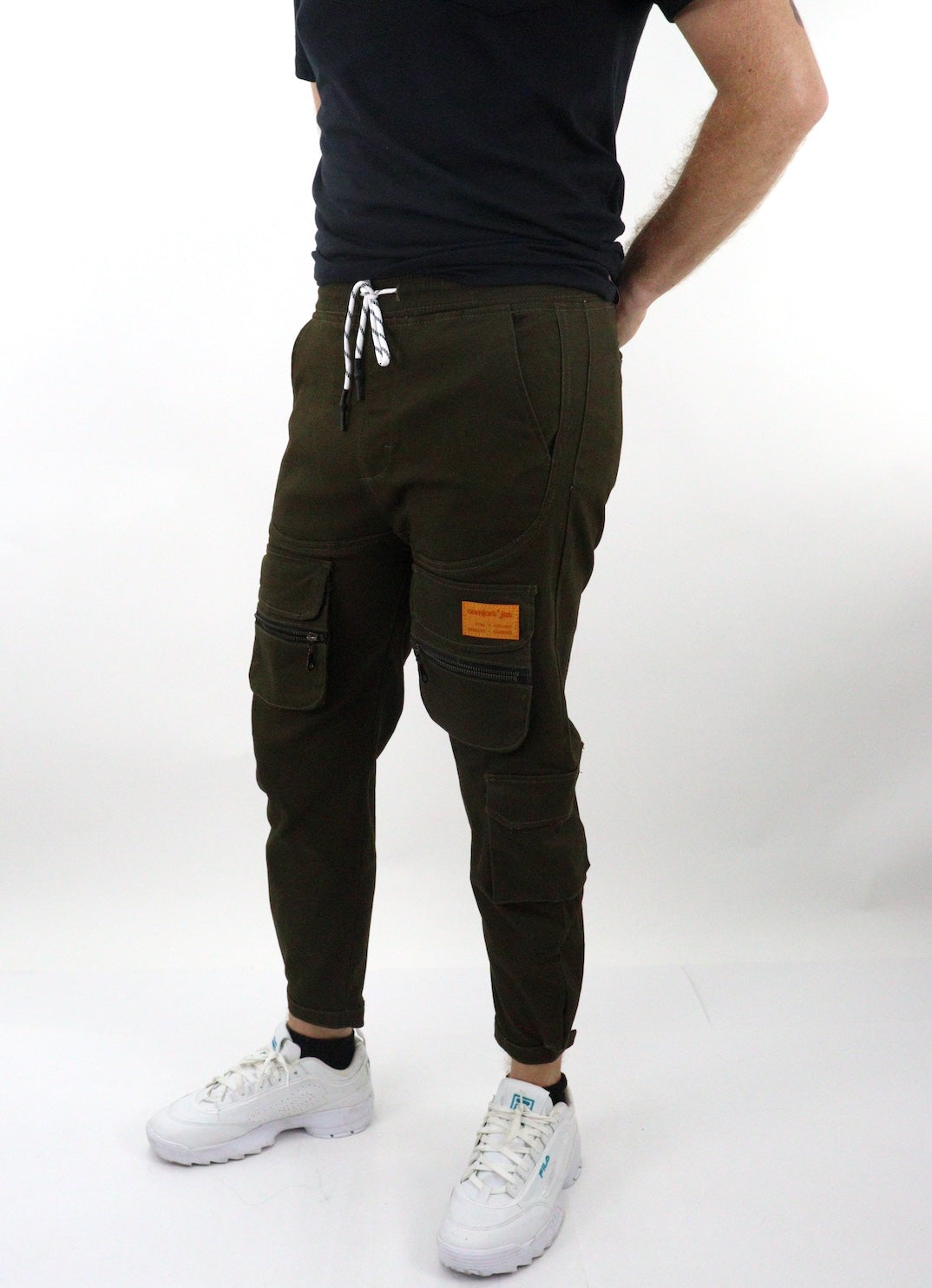 Jogger cargo de color verde militar