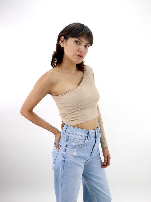 Blusa licra 1 manga de color beige