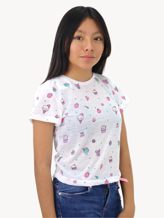 Playera manga corta de color blanco con print