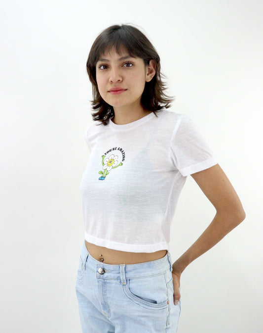 Playera slim size con estampado floral