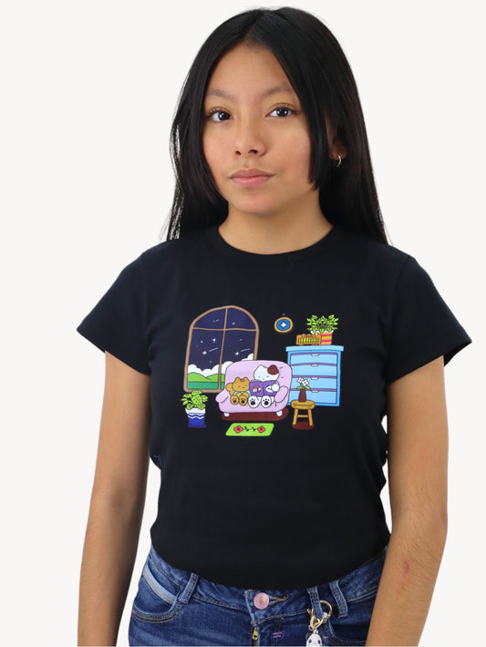 Playera manga corta de color negro con estampado