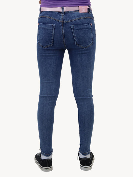 Jeans skinny azul oscuro con listón decorativo