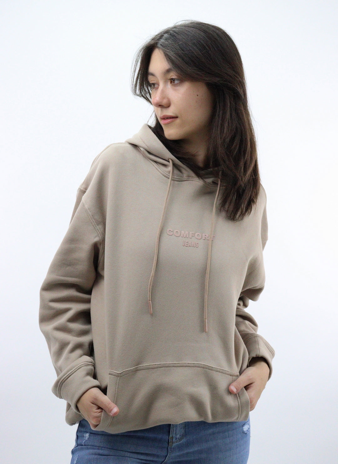 Sudadera oversize con capucha de color camel
