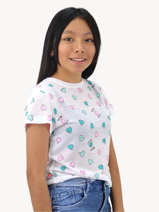 Playera con print de corazones