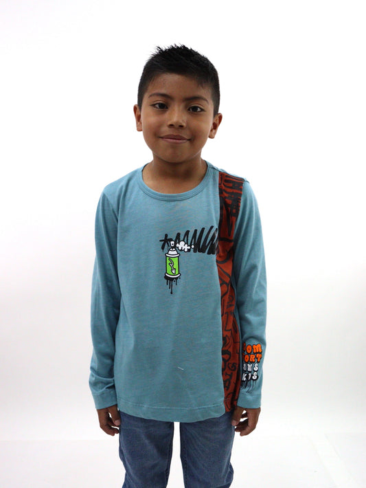 Playera manga larga con estampado urban art