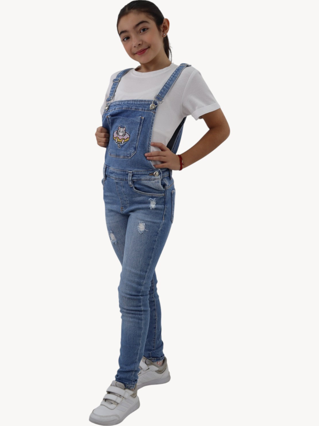 Overol denim con bordado de gato