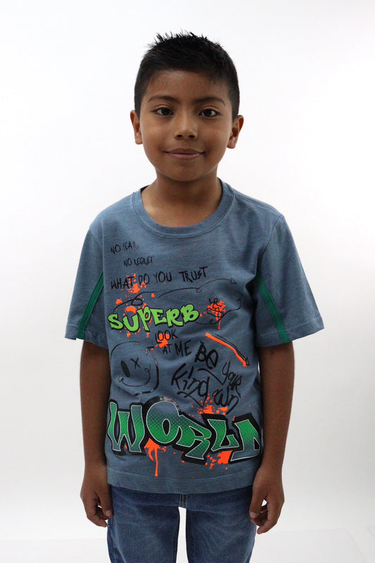 Playera manga corta con estampado