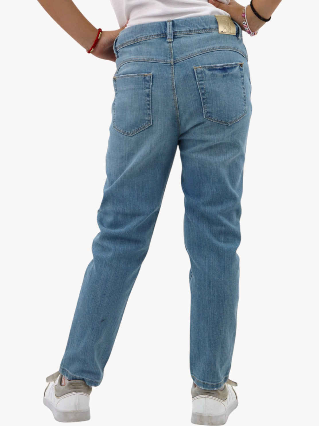 Jeans con detalle de osos en bolsa