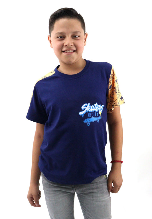 Playera de color combinado con estampado