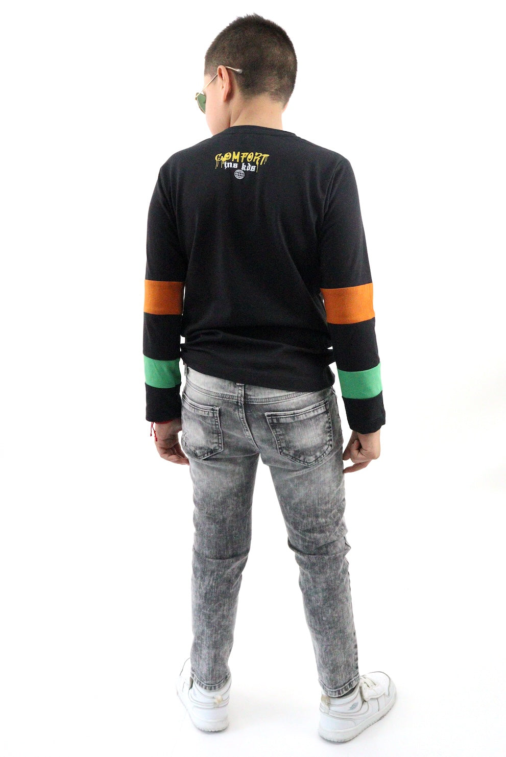 Jeans skinny de color gris con snow wash