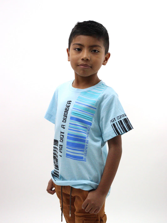 Playera manga corta color azul con estampado de código de barras