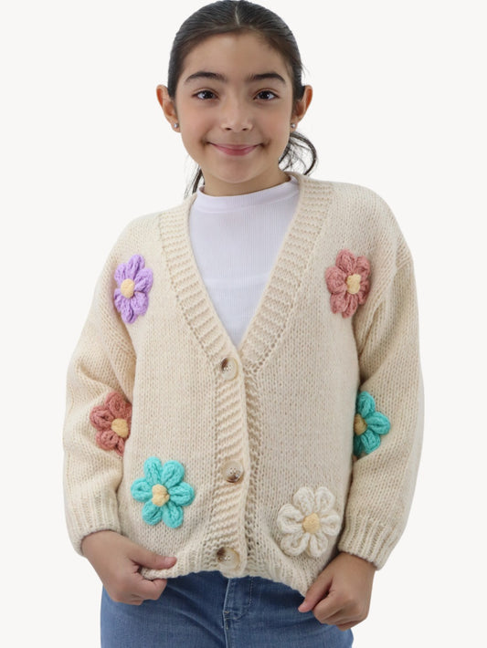 Suéter tejido beige con flores