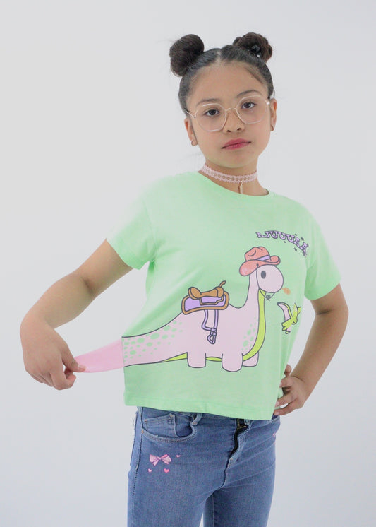 Playera manga corta de color verde con diseño de dinosaurio