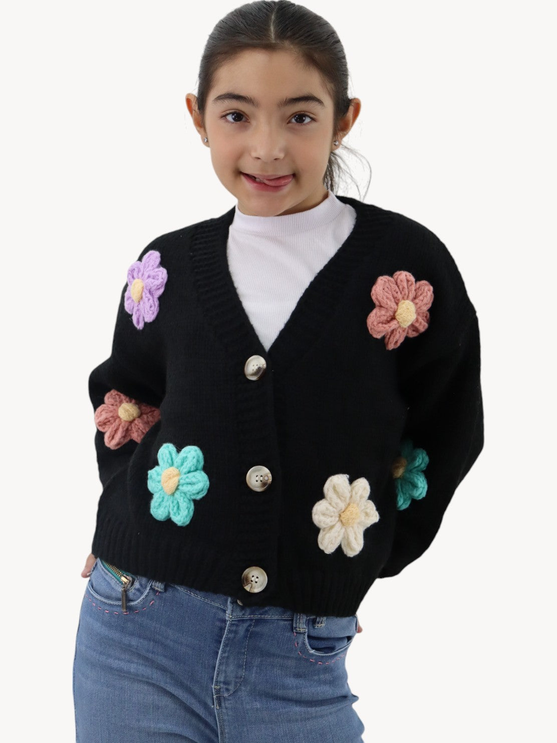 Suéter tejido negro con flores