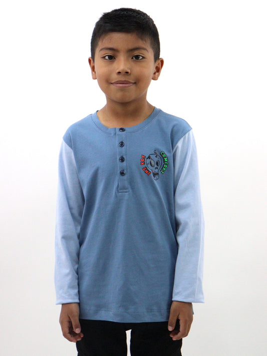 Playera raglán manga larga de color azul