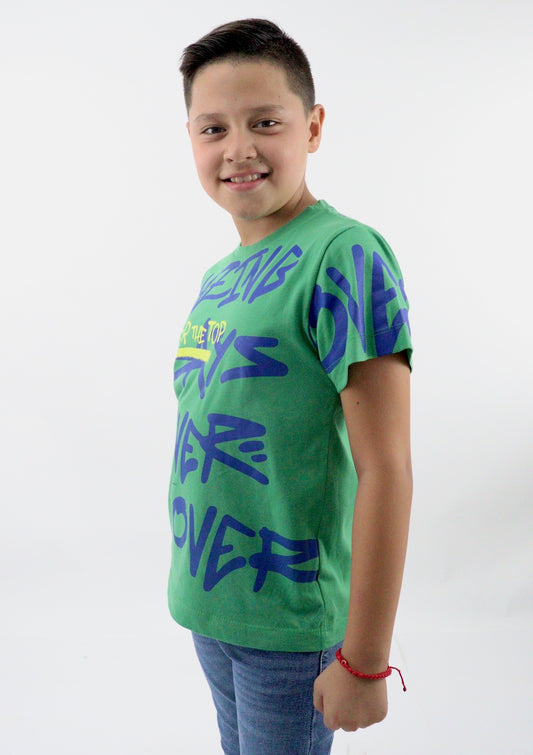 Playera manga verde con estampado