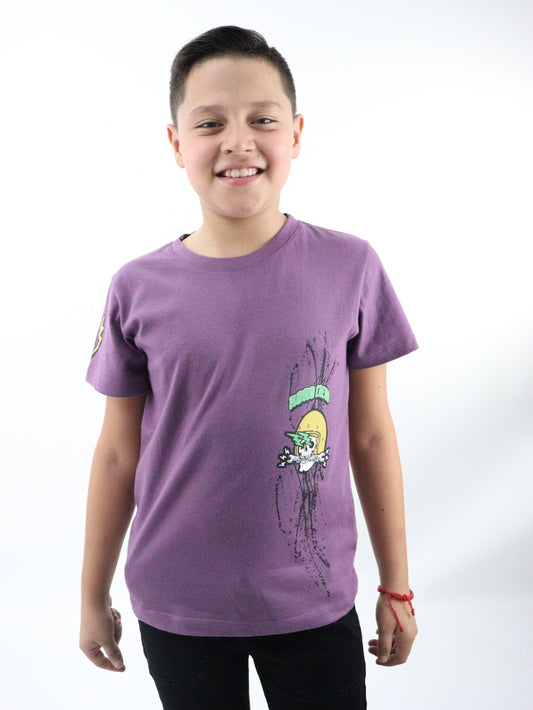 Playera manga corta de color uva con estampado