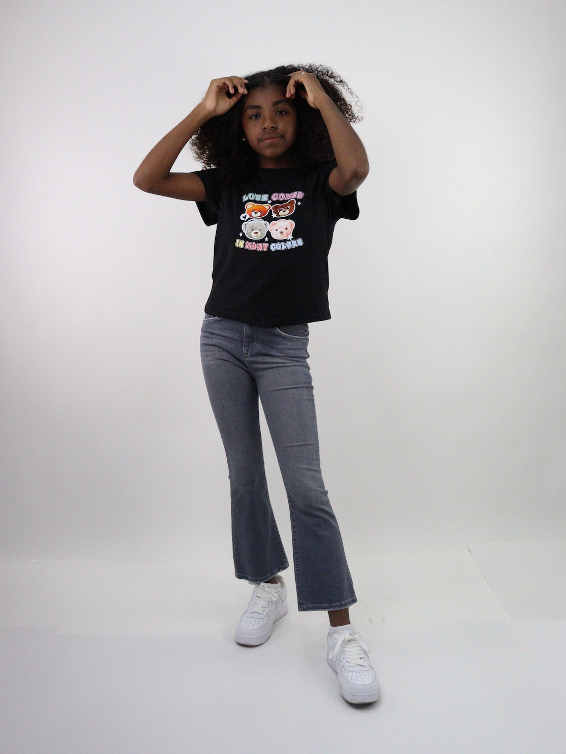 Jeans acampanado de color gris