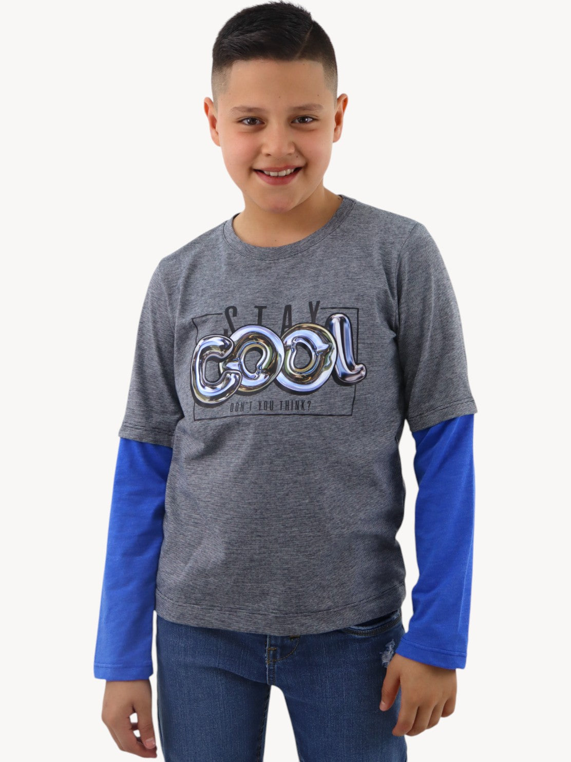 Playera bicolor manga larga con estampado