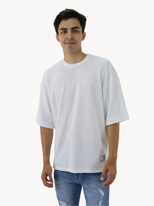 Playera oversize de color blanco