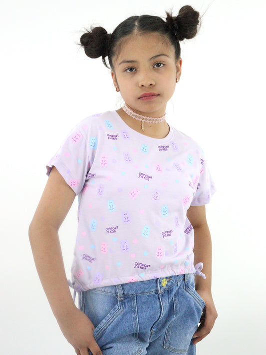 Playera manga corta de color lila con estampado