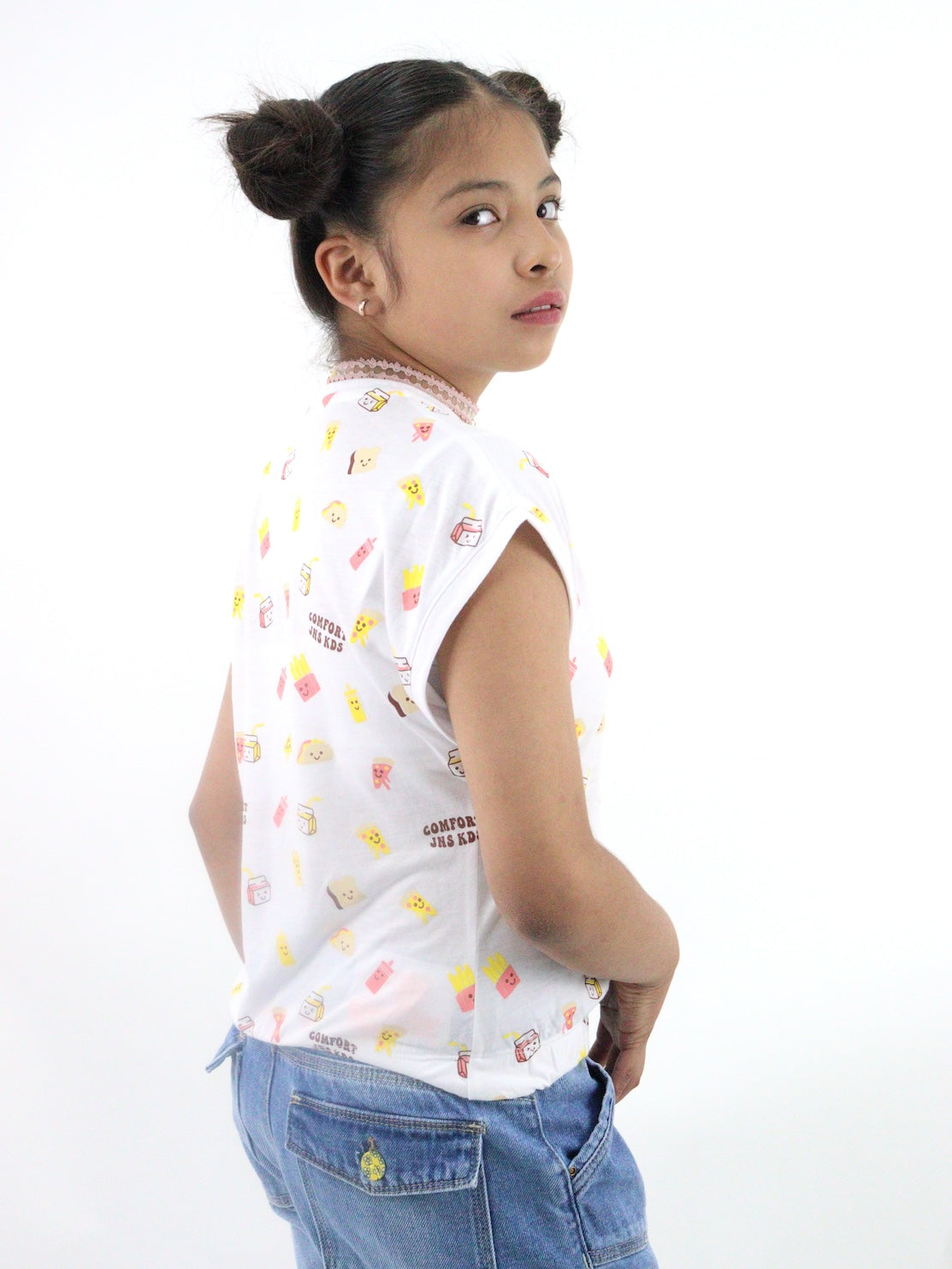 Playera manga corta de color blanco con print