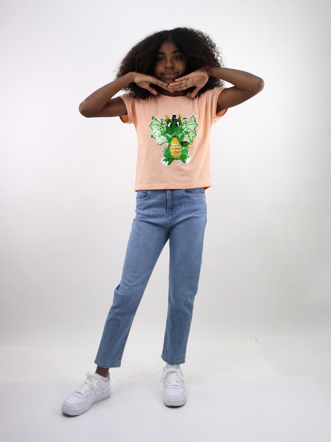 Jeans mom clasic con bordado floral edición especial