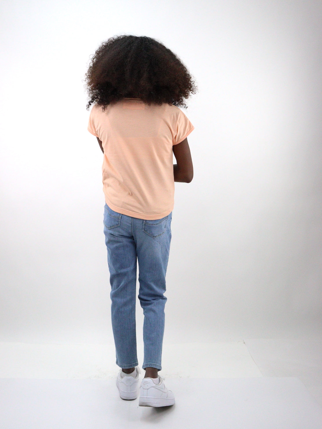 Jeans mom clasic con bordado floral edición especial