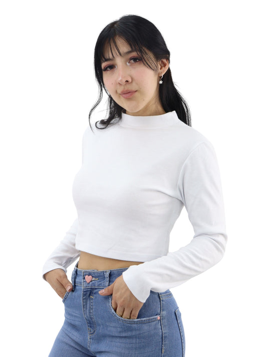 Playera manga larga con cuello alto