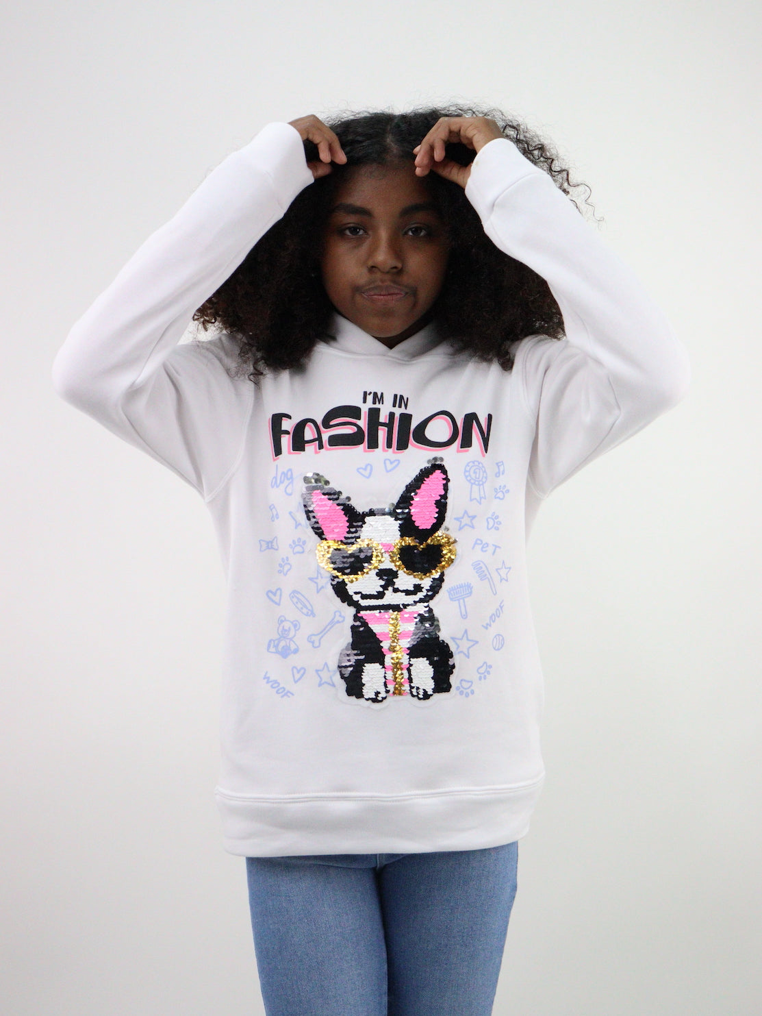 Sudadera cerrada de color blanco con lentejuela reversible