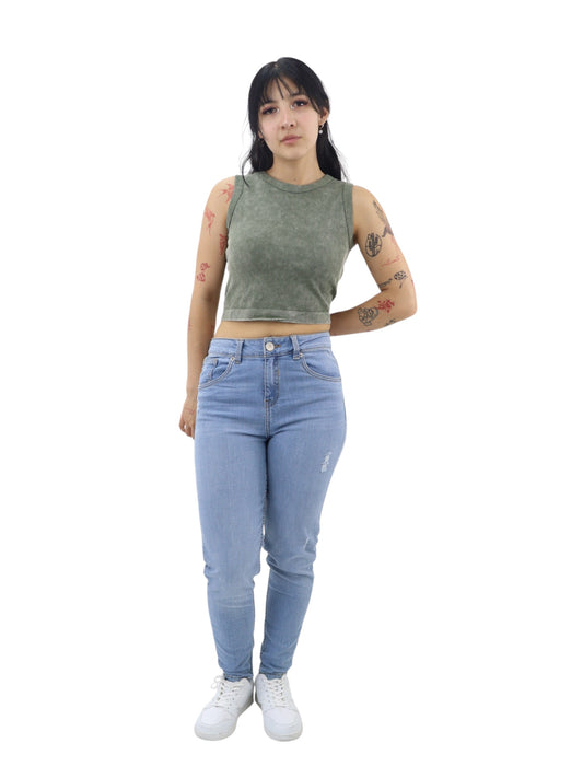 Jeans skinny azul claro con destrucción