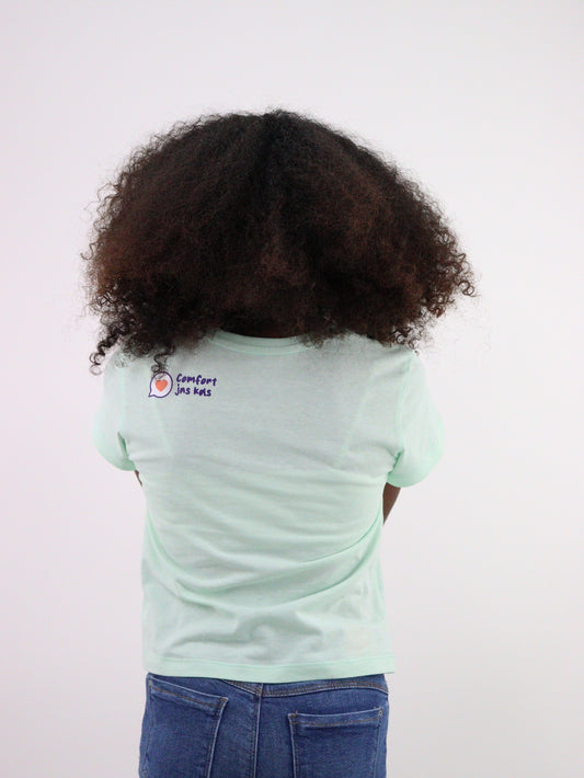 Playera manga corta de color verde con estampado de dinosaurio